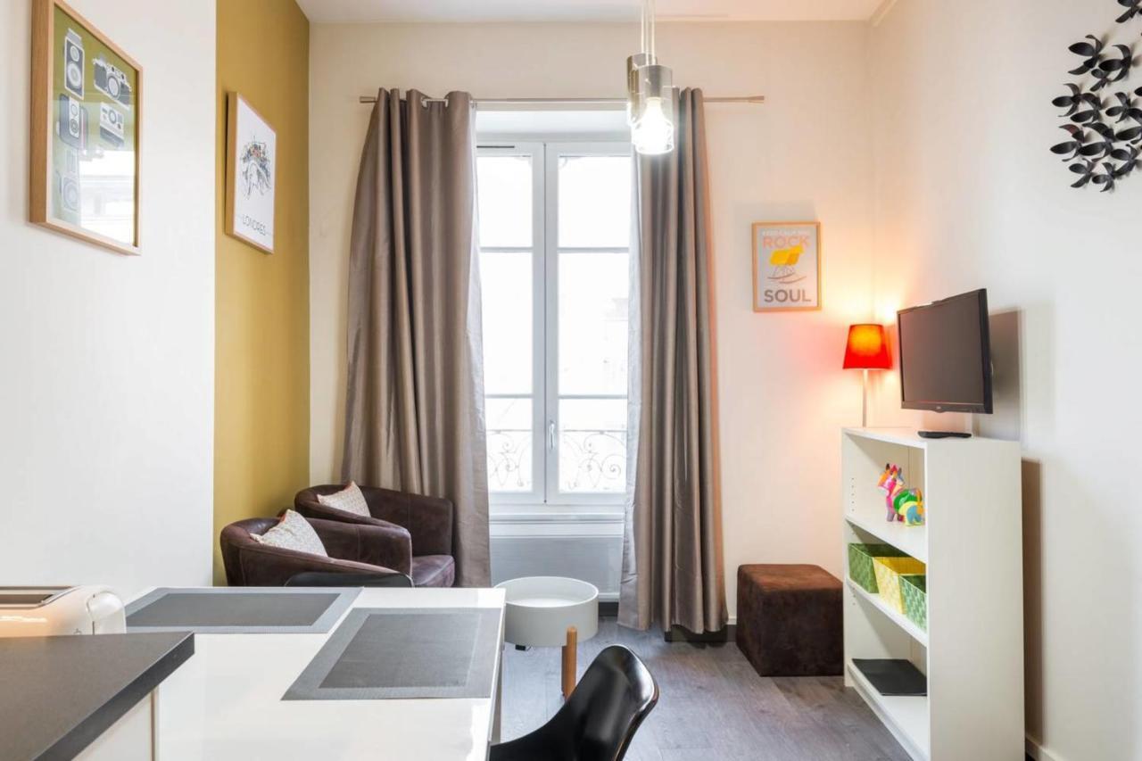 Guestready - Gorgeous Duplex Studio In Central リヨン エクステリア 写真